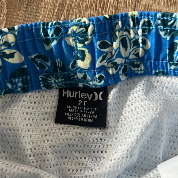 Hurley Short Sleeve Rash Guard and Shorts Swim Set size 2T - Picture 9 of 11